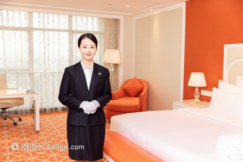 酒店管理中的“隐形守护者” 贴身管家形象与住宿体验的深度融合